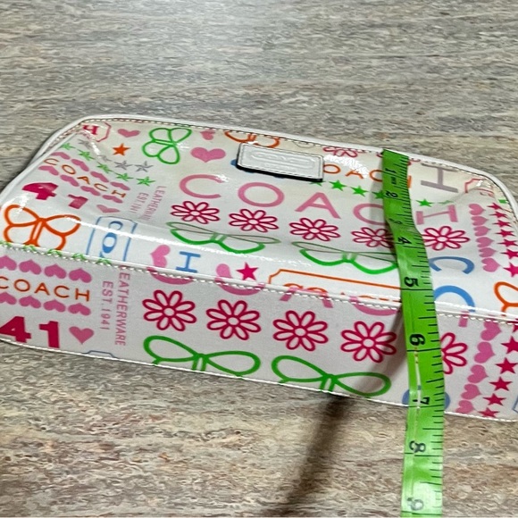 Coach cosmetic bag - Picture 15 of 16